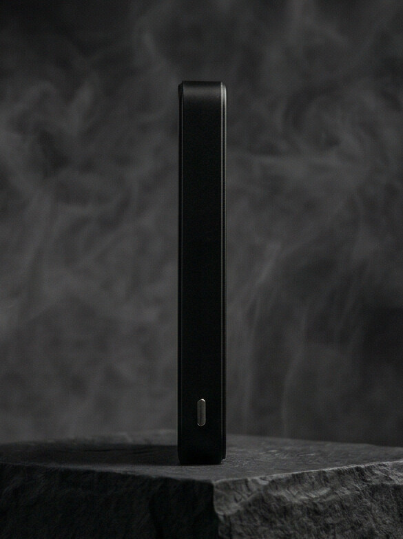 Qable Long-Day Magnetic Power Bank 10,000mAh